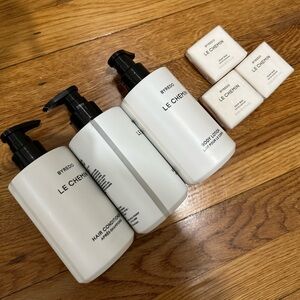 * Le Chemin 9 piece bundle - 1 Lotion, 1 shampoo, 1 conditioner & 6 soap bars
